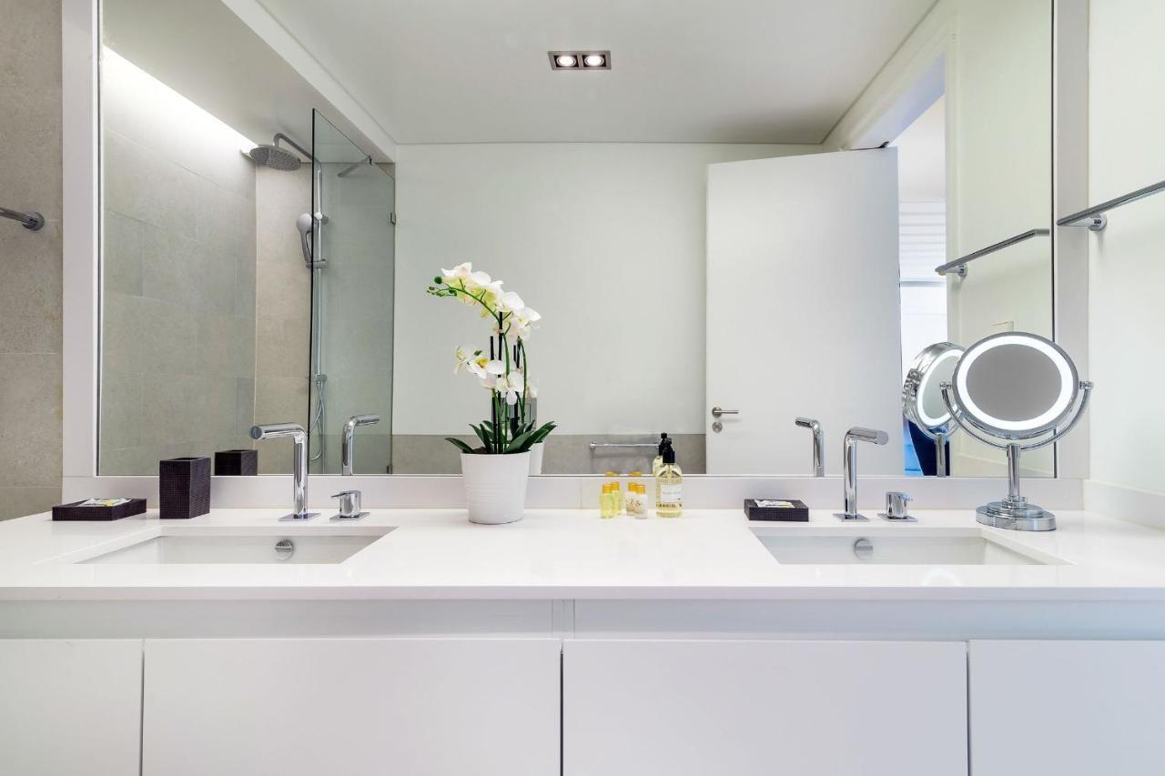Amazing 1Bdr Apartment In Chiado By Lovelystay Lisboa Exteriör bild